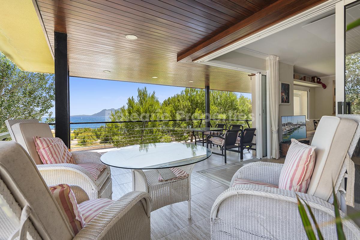 Seafront apartment for sale in Puerto Pollensa, Mallorca