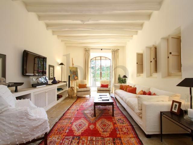 Luxury country estate property for sale in the north of Mallorca close to the beach 