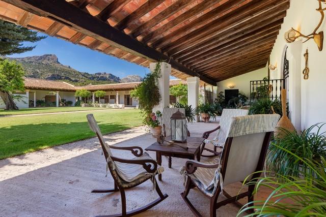 Splendid property for sale in one of the best areas of Pollensa, Mallorca 