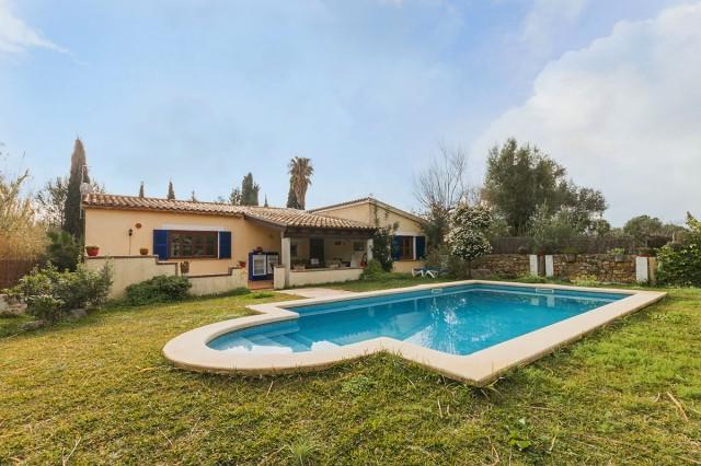 Country finca with rental licence for sale in Pollensa, Mallorca