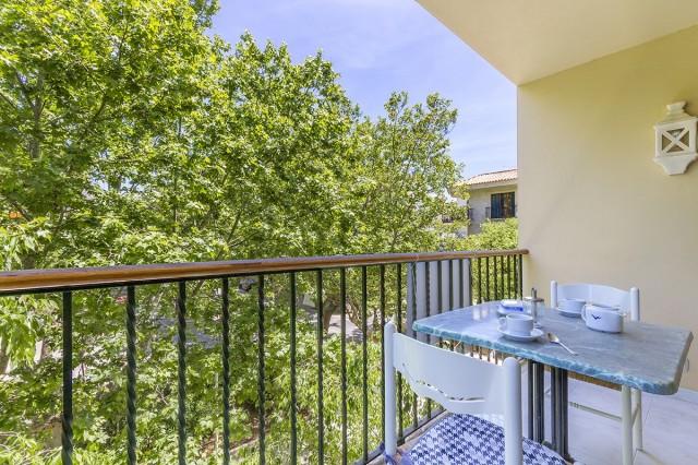 Centrally located first floor apartment for sale in Puerto Pollensa, Mallorca