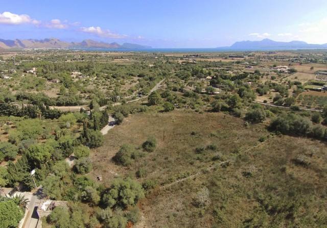 Rustic plot for sale near Pollensa, Mallorca