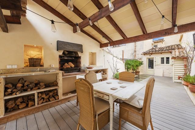 Stunning town house minutes from main square for sale in Pollensa, Mallorca