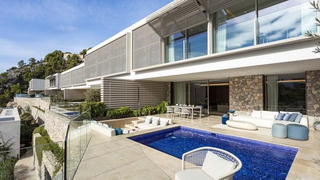 Brand new luxury villas in gated community with sea views for sale in Puerto Andratx, Mallorca