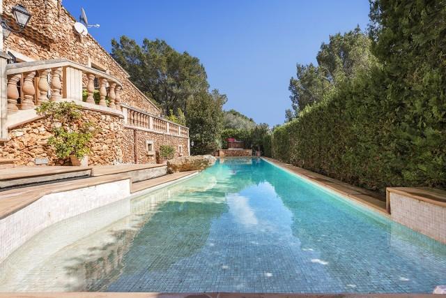 Villa for sale in Costa de los Pinos, Mallorca