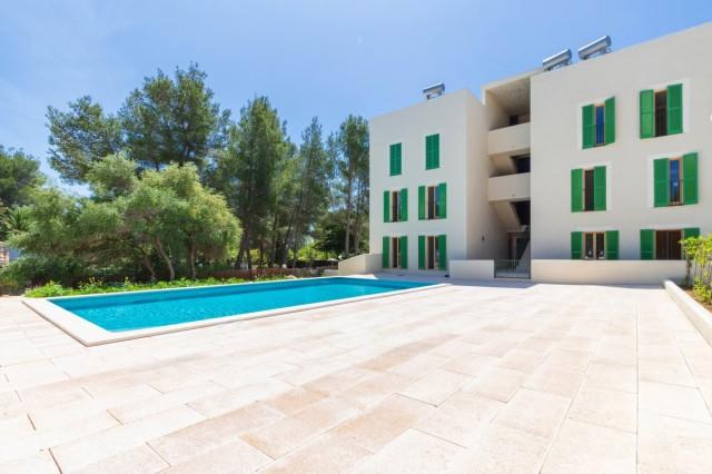 Brand new apartments and penthouses in walking distance to town for sale in Puerto Pollensa, Mallorca