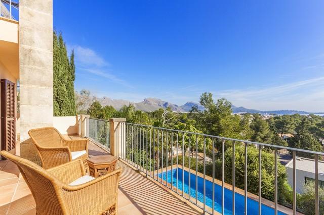Holiday rental villa with sea views for sale in Gotmar, Puerto Pollensa, Mallorca