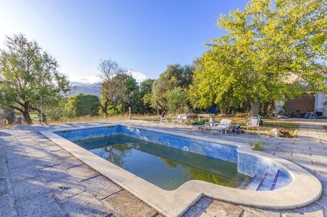 Finca in need of updating for sale on the outskirts of Campanet, Mallorca