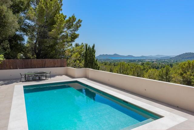 Wunderschöne, renovierte Villa mit atemberaubender Aussicht kaufen in Pollensa, Nord-Mallorca