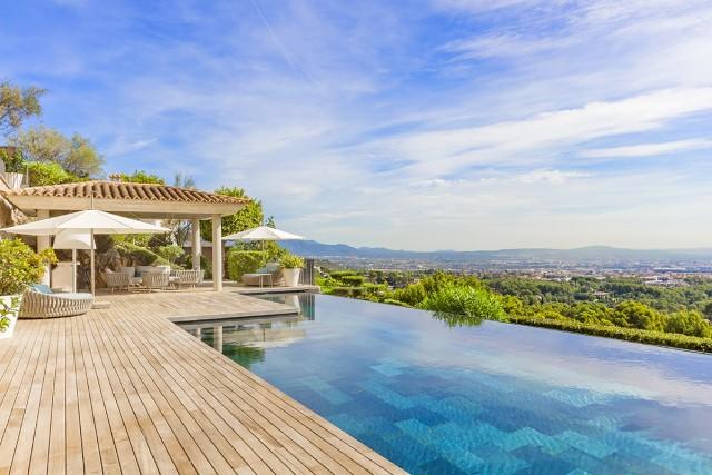 Outstanding luxury villa with sea views for sale in Son Vida, Palma, Mallorca