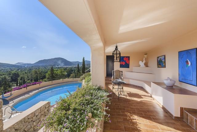 Magnificent villa in elevated position near Pollensa, Mallorca
