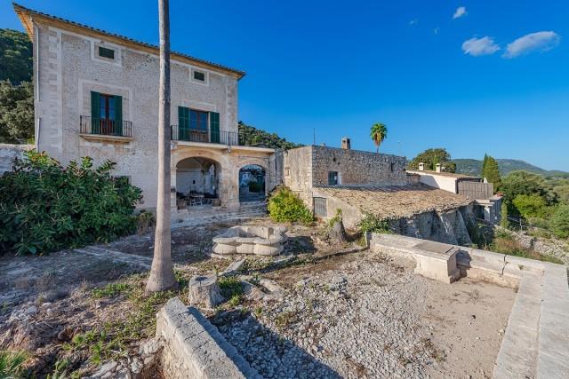 18th century estate with a 5* hotel license, for sale in Campanet, Mallorca