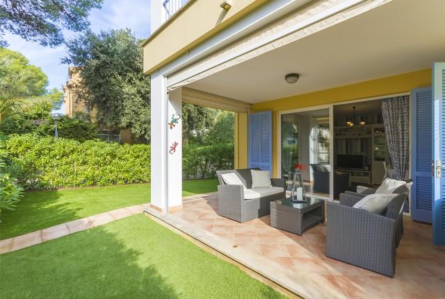 Delightful garden apartment for sale in Puerto Pollensa, Mallorca