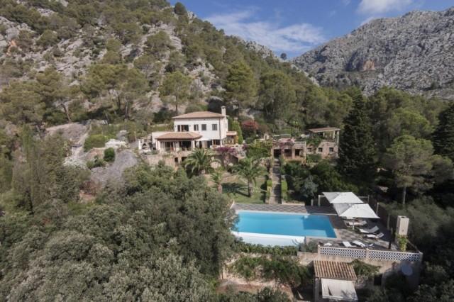 Amazing country property for sale close to Pollensa, Mallorca 