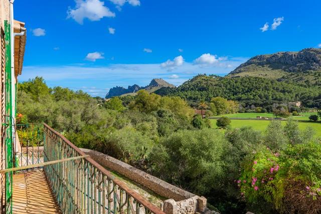 Vast country estate for sale in Cala San Vicente, Mallorca