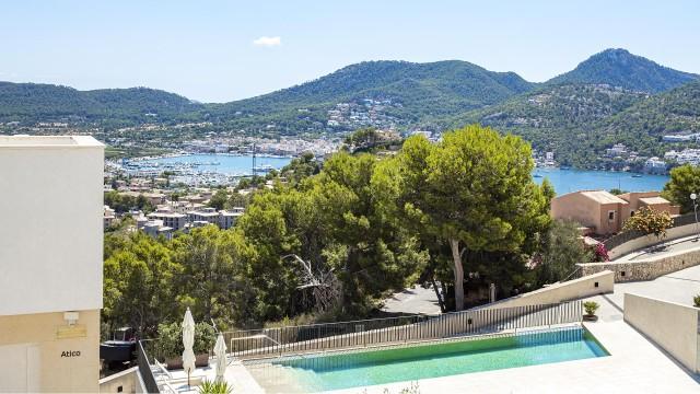 Luminous apartment with sea views for sale in Puerto Andratx , Mallorca