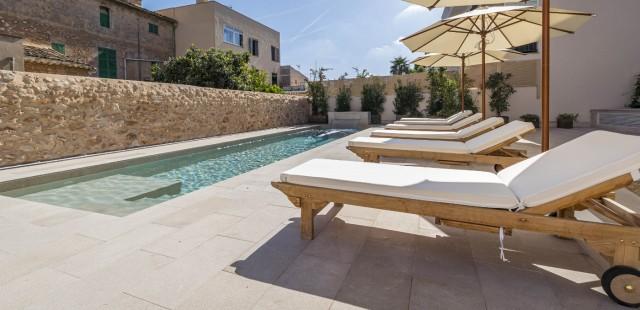 Apartment with wooden beams and stone elements for sale in Santa María, Mallorca