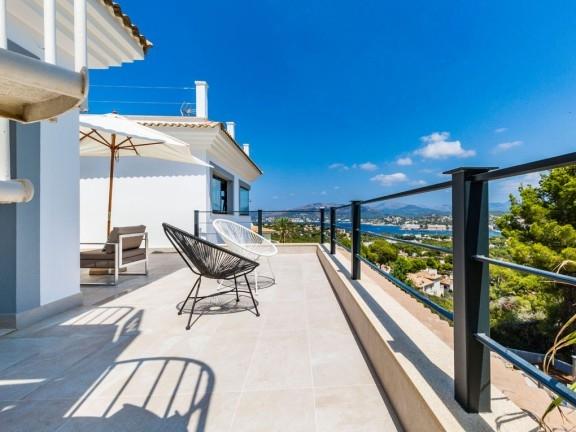Mediterranean style villa with partial sea views for sale in Santa Ponsa, Mallorca