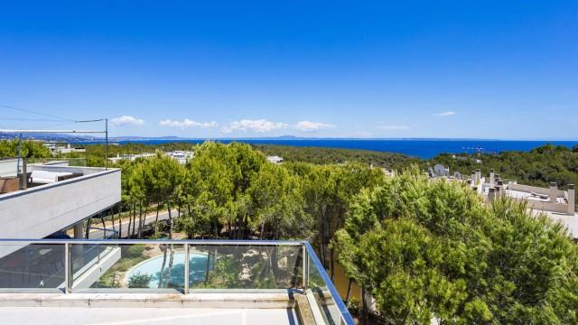 Wonderful penthouse with sea views for sale in Sol de Mallorca