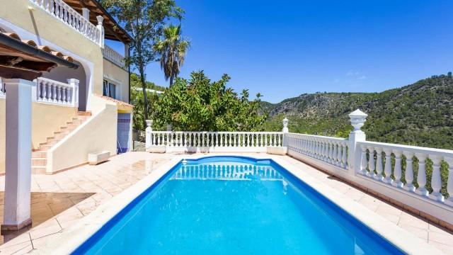 Wonderful sea view villa for sale in Costa d´en Blanes, Mallorca