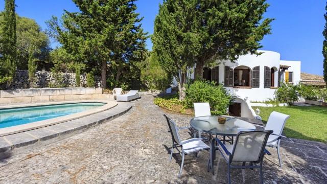 Charming finca with pool and landscaped garden in Es Capdella, Mallorca