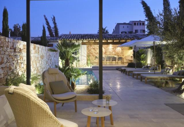 Luxurious town house with garden and pool for sale in Santanyi, Mallorca