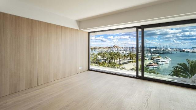 Frontline apartment project for sale in Palma, Mallorca