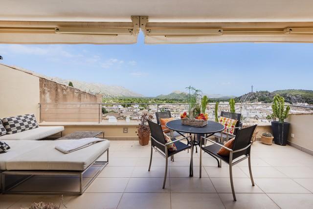 Renovated village house with magnificent views for sale in Pollensa, Mallorca