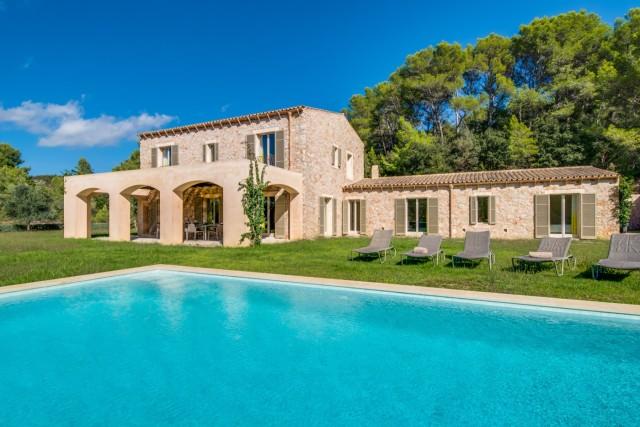 Luxury villa for sale on an exclusive estate near Artà, Mallorca