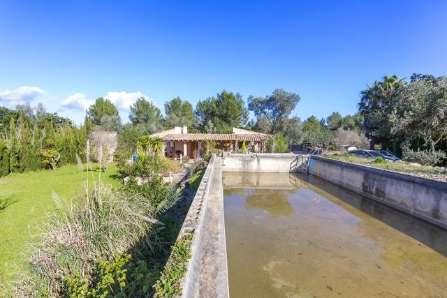 Rustic country home with private pool for sale in Pollensa, Mallorca