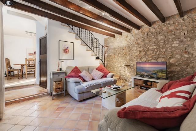 Charming town house for sale in the centre of Pollensa, Mallorca