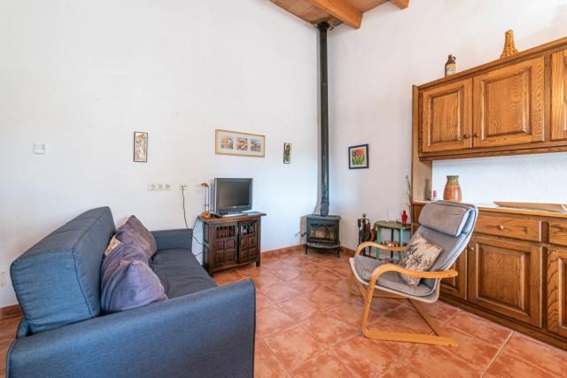 Lovely traditional finca for sale close to the golf course in Pollensa, Mallorca