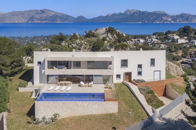 Villa de diseño ultramoderno con fantásticas vistas, en venta en Bonaire, Mallorca