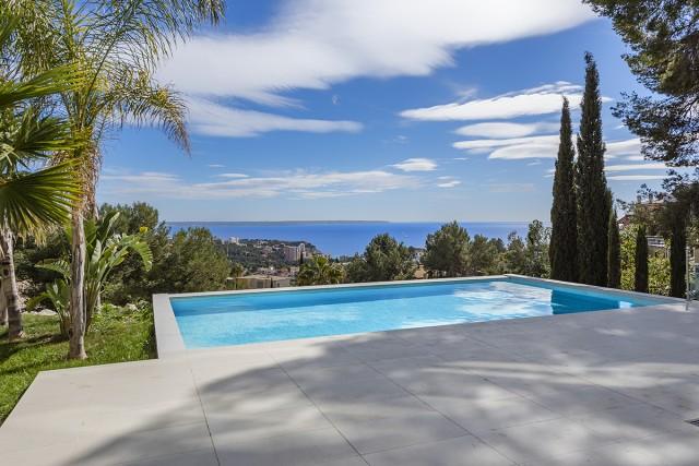 Modern luxury villa with sea views, for sale in Génova, Palma de Mallorca