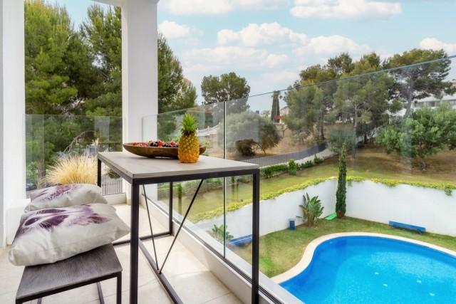 Apartamento elegante de nueva construcción en venta en una zona codiciada de Palmanova, Mallorca