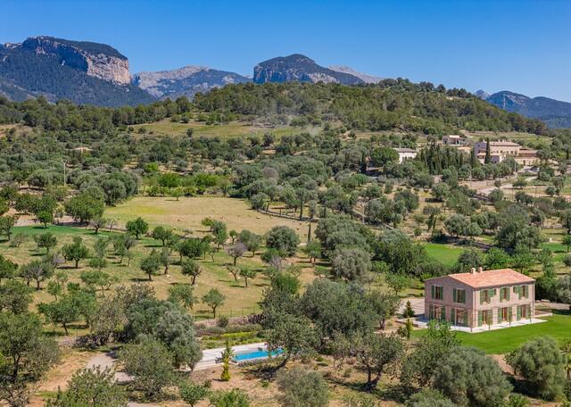 Incredible new finca for sale between Santa Maria and Alaró, Mallorca