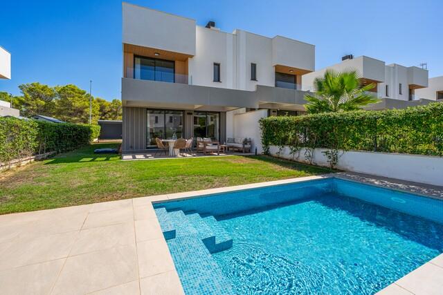 Newly built homes with private pools for sale near Llucmajor, Mallorca