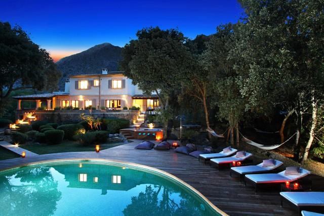 Excepcional villa de alquiler con piscina y vistas a la montaña en Pollensa, Mallorca