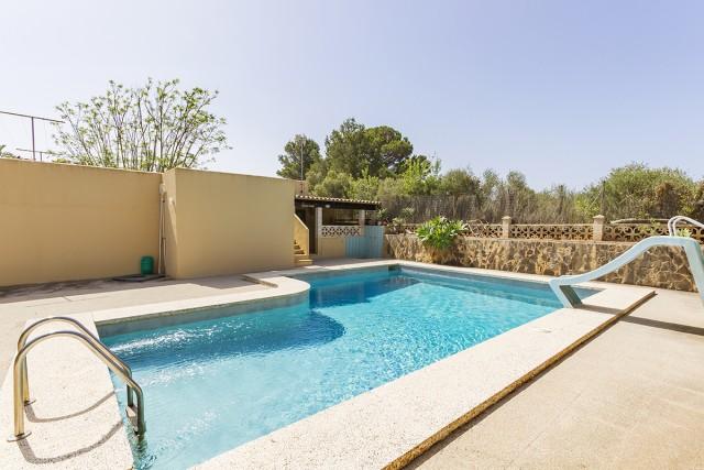 Charming and spacious villa with pool for sale by the sea in Porto Petro, Mallorca