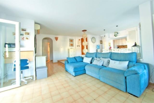 Exclusive front line apartment for sale in Cala d´Or, Mallorca