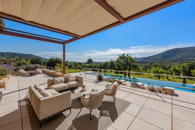 Contemporary finca with pool and panoramic mountain views for sale in Alaró, Mallorca