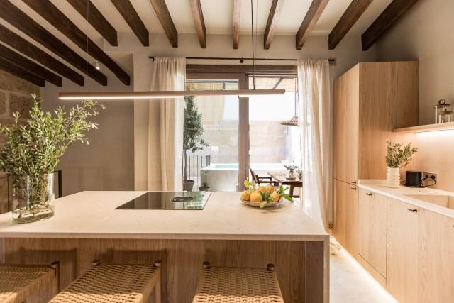 Beautiful Mediterranean house with pool for sale in the centre of Pollensa, Mallorca