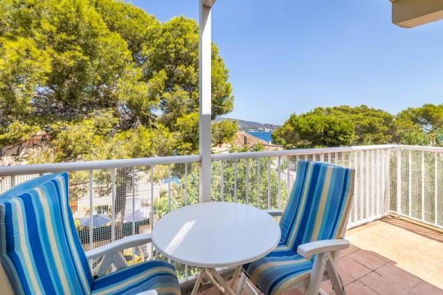 Excellent investment apartment for sale near the beaches in Palmanova, Mallorca