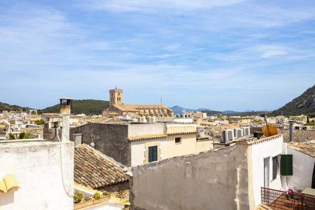 Town house in need of renovation for sale in the centre of Pollensa, Mallorca