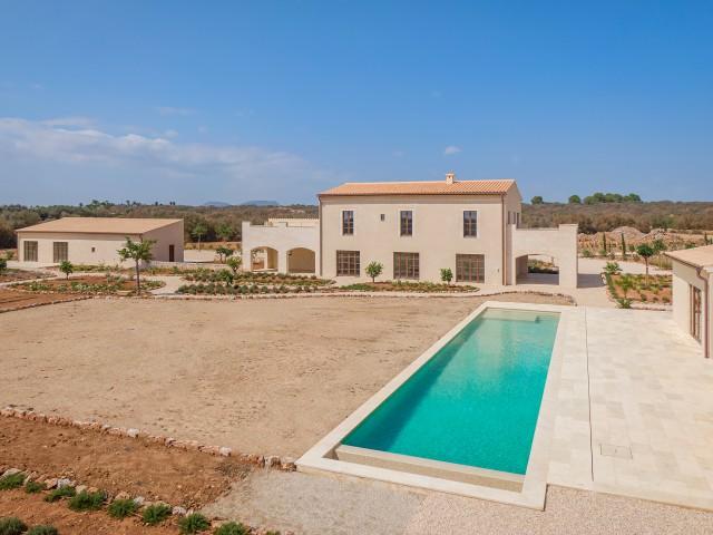 New luxury estate for sale in the countryside of Campos, Mallorca