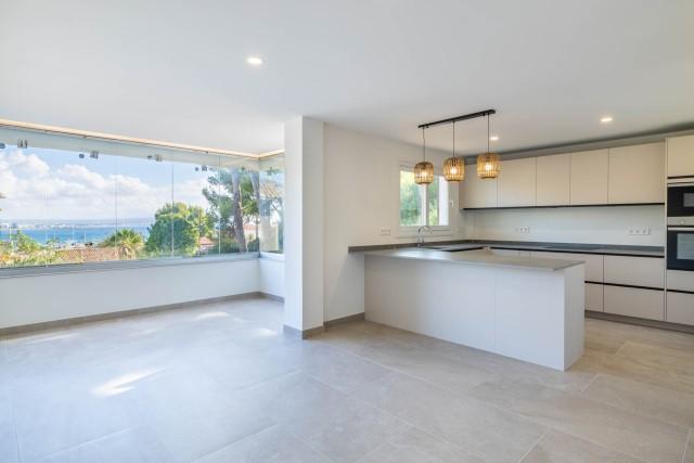 Renovated garden apartment with sea views for sale in Bonanova, Mallorca