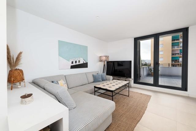 Exclusive penthouse within walking distance to the sea for sale in Portixol, Palma
