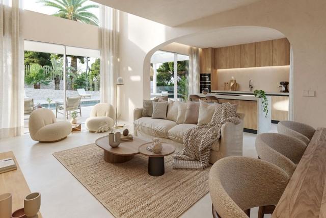 Renovated villa with holiday rental license for sale in Nova Santa Ponsa, Mallorca