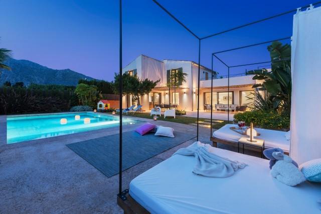 Moderna villa con piscina para alquiler de temporada en Pollensa, Mallorca