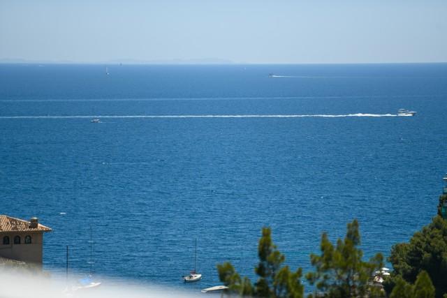 Renovated, cosy duplex apartment with sea views for sale in Cas Catala, Mallorca